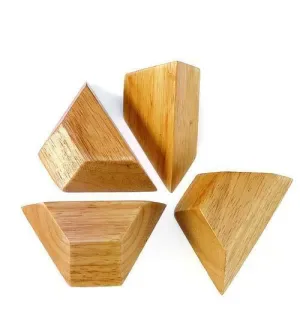 Portada de Solitario Piramide Madera