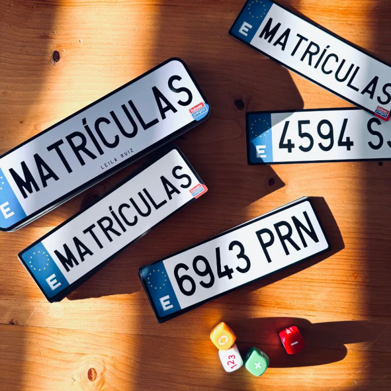 Portada de Matrículas – El juego mental con números y letras